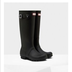 Hunter Women’s Tall Rainboots Black